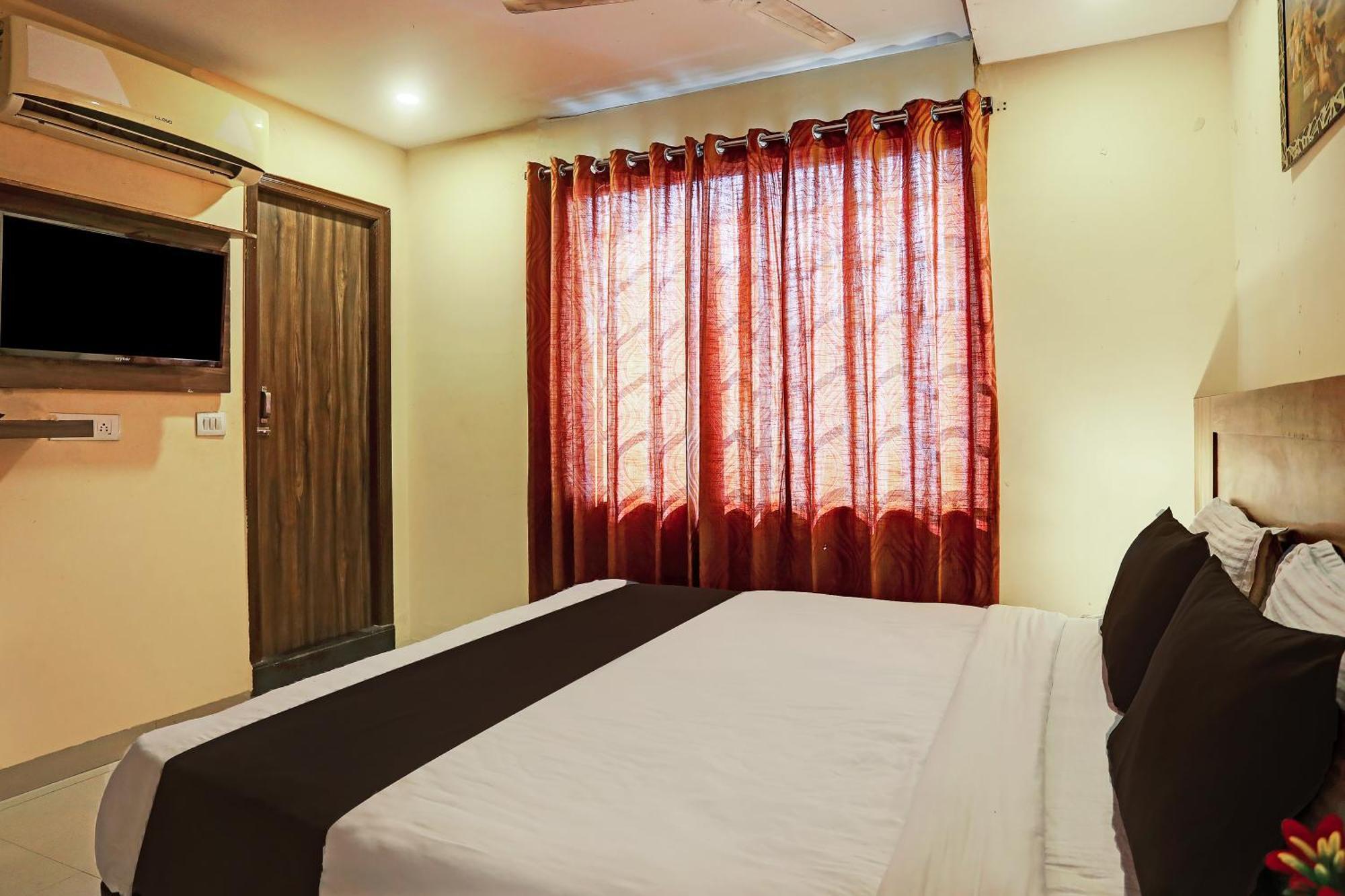 Super Hotel O Vaishnavi Inn Hyderabad Exterior photo